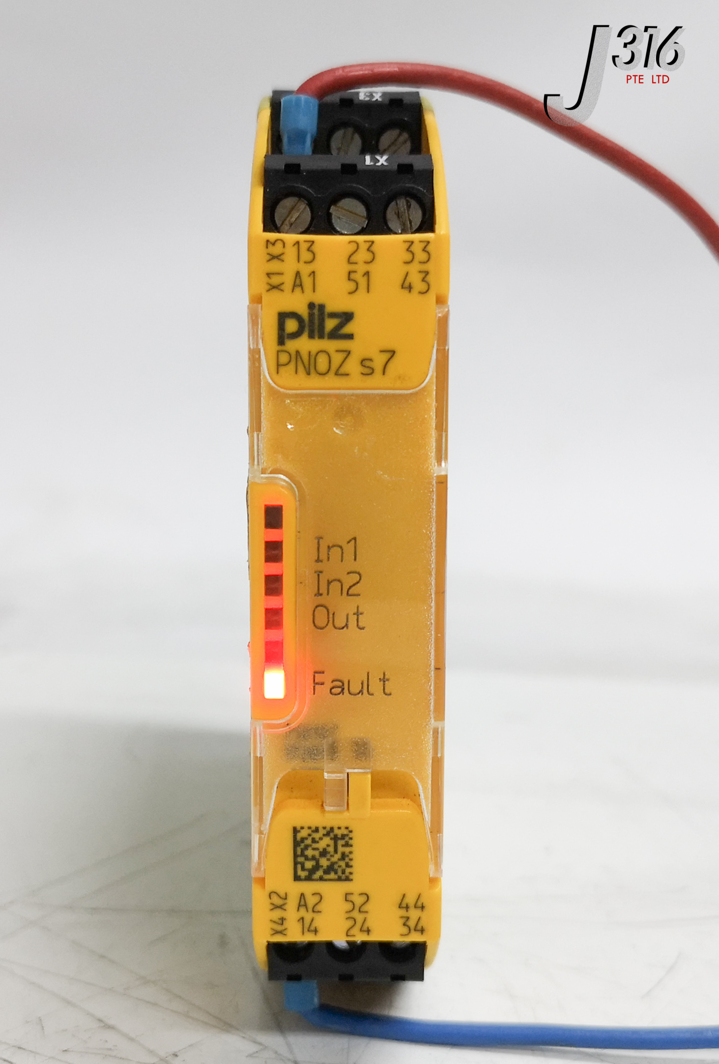 25369 PILZ SAFETY RELAY 750107 PNOZ S7 24VDC 4N O 1N C J316Gallery